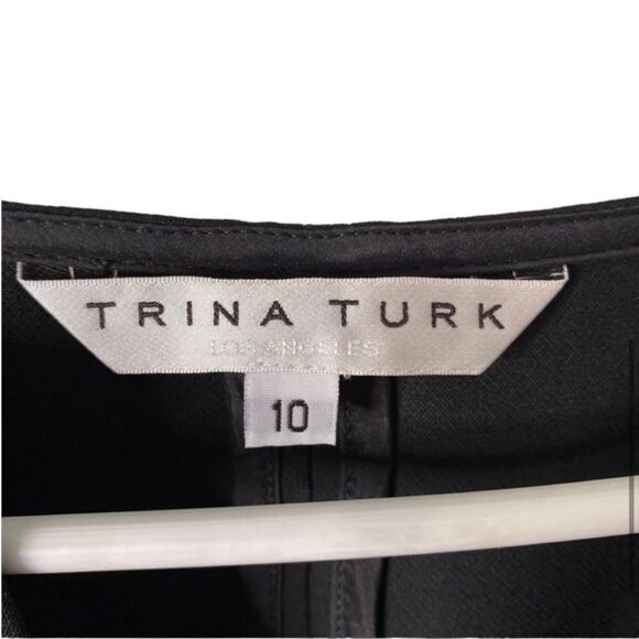 NWOT Trina Turk Black Spirited V-Neck Top Size 10 - Picture 3 of 6